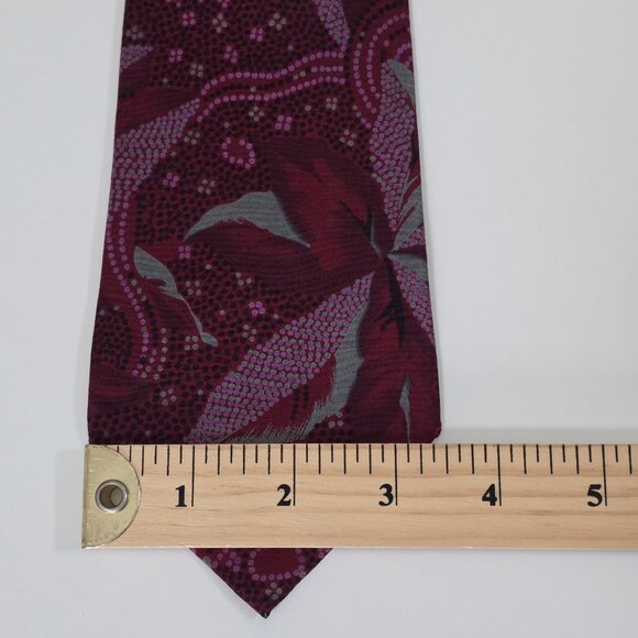 F. RVNCI Roma V. Condotti 92-93 Silk Tie Floral Hearts VTG Rare W 3.5 L 57.75 IN - Picture 8 of 16